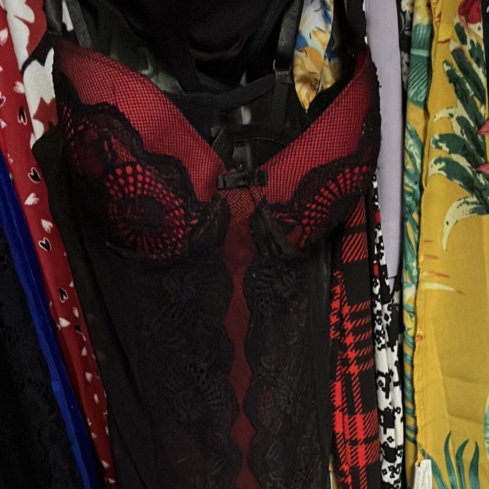 Marilyn Monroe lingerie (small) womens - Picture 2 of 3